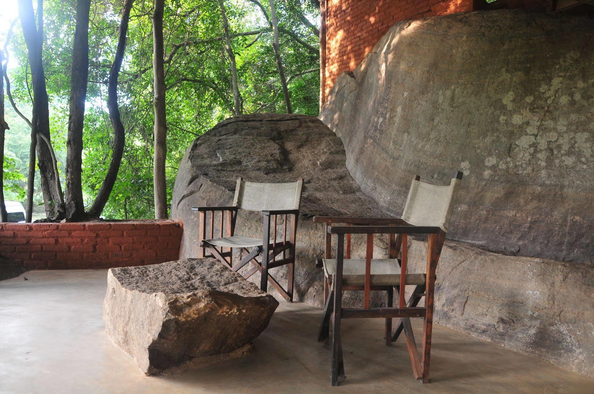 Back Of Beyond - Wild Haven Villa Sigiriya Dış mekan fotoğraf